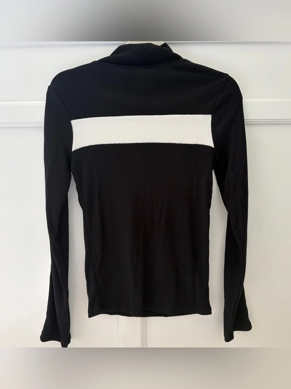 Woman’s Black & White Long-Sleeve Stripe Sweater